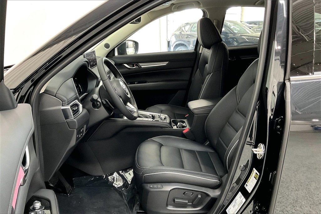 2025 MAZDA CX-5 - Image 8