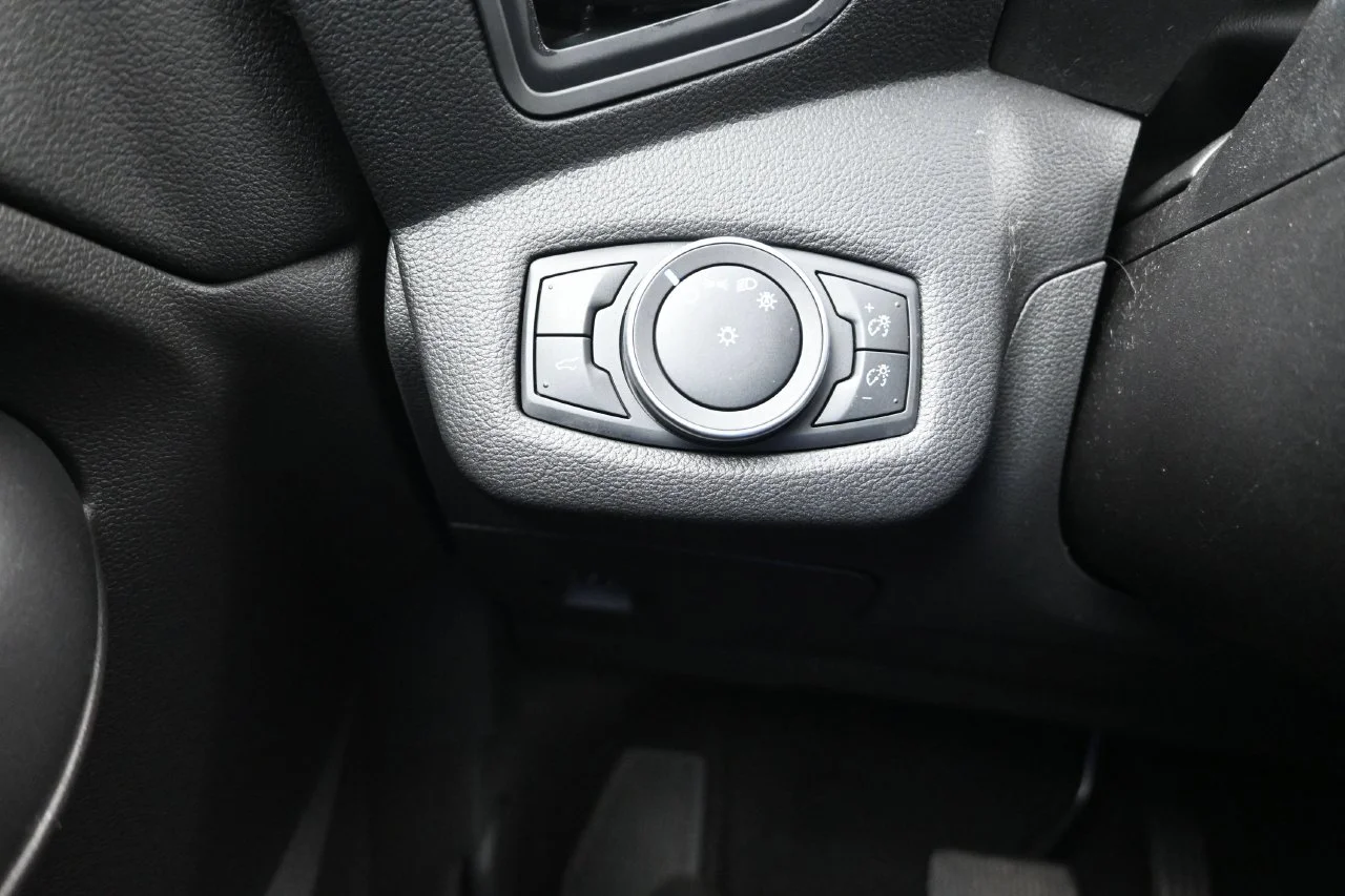 Certified Used 2019 Lightning Blue Ford SE image 28