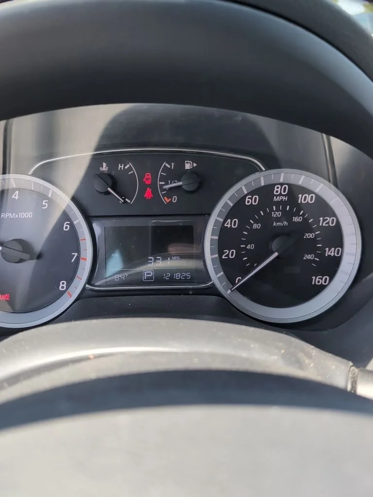 Used 2013 Gray Nissan SV image 12