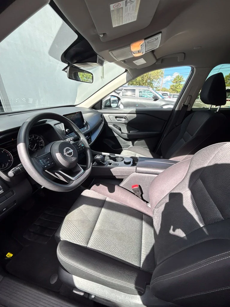 Used 2024 Gray Nissan SV image 12