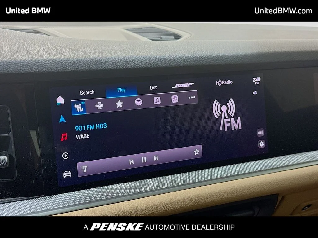 Used 2025  Porsche  image 8