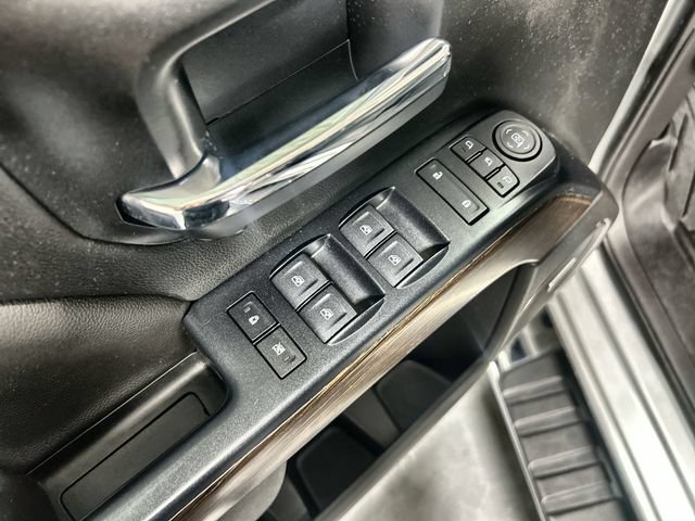 Used 2018 QUICKSILVER METALLIC GMC Denali image 13