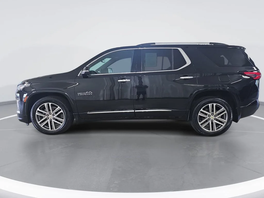 Used 2023 Black Chevrolet High Country image 7