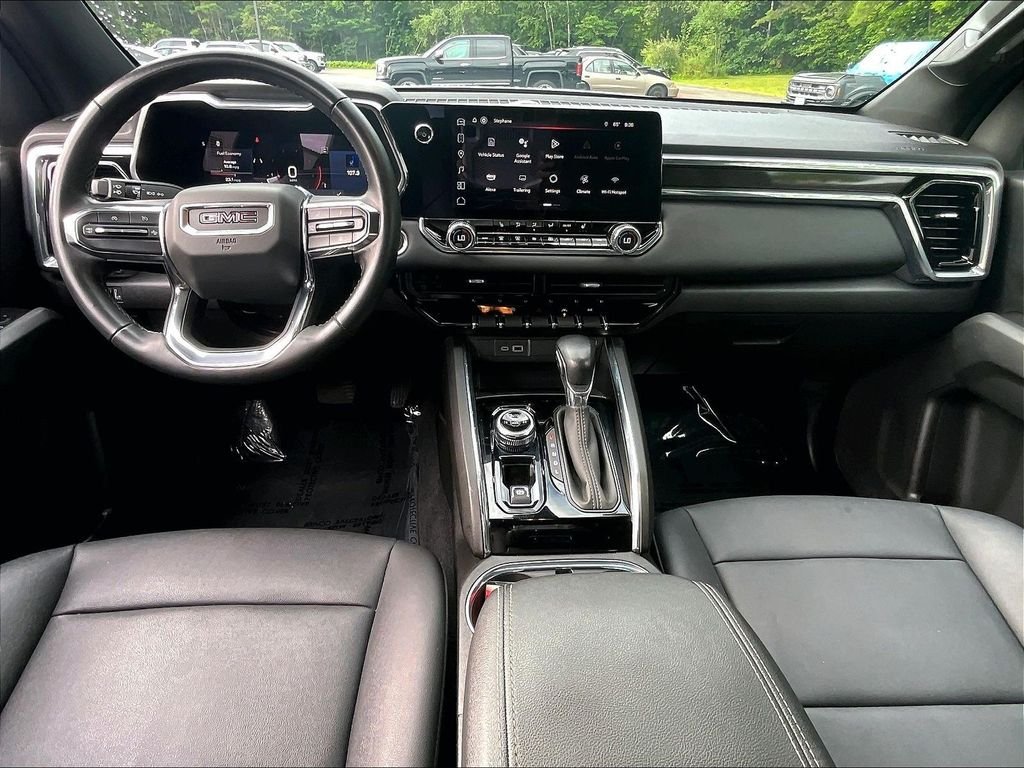 Used 2024 Gray GMC Elevation image 20
