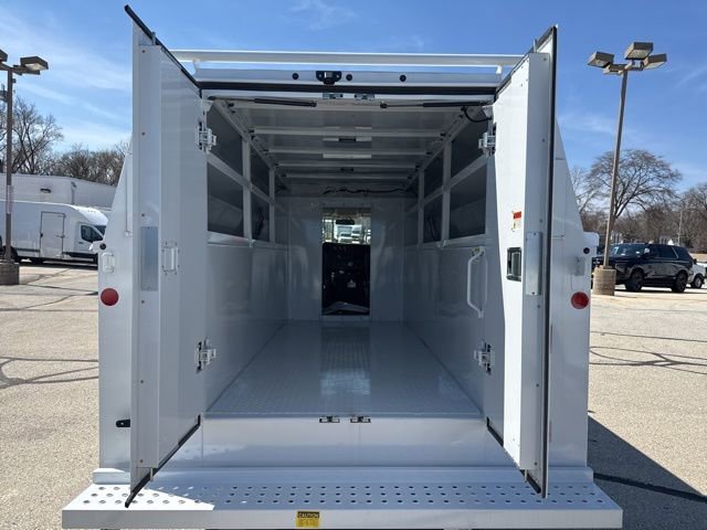 New 2025 Summit White Chevrolet 1WT image 6
