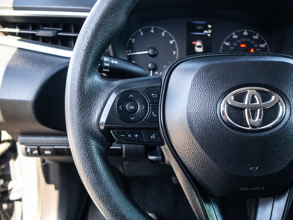 Used 2024  Toyota LE image 30