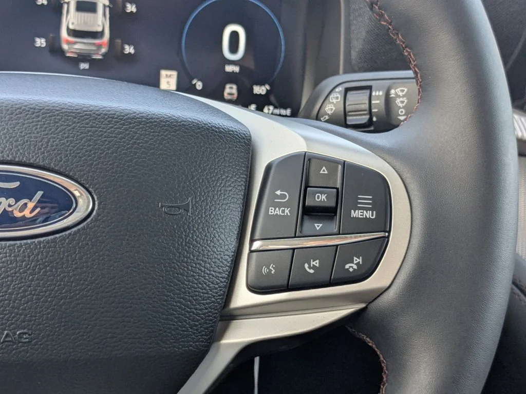 New 2026 Space White Metallic Ford Active image 29
