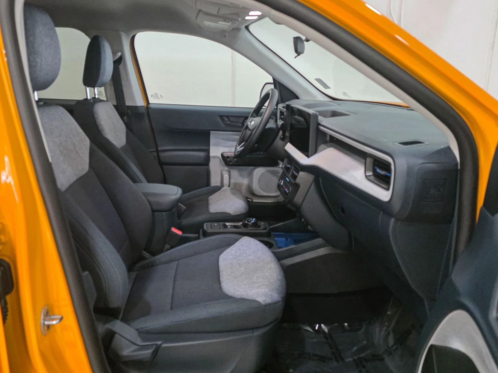 New 2026 Orange Fury Metallic Tri-Coat Ford XLT image 21