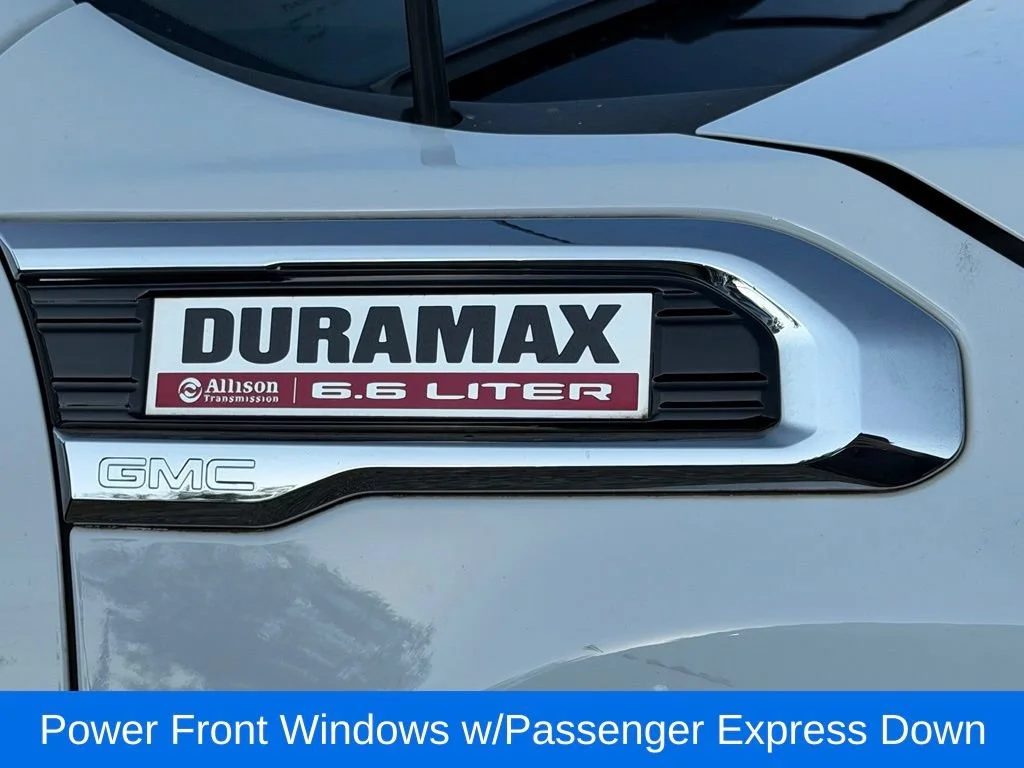 Used 2023 SUMMIT WHITE GMC SLE image 14