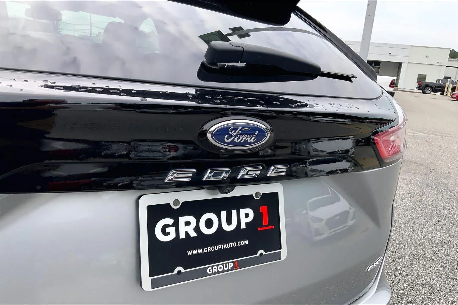 Used 2024 Iconic Silver Metallic Ford SEL image 9