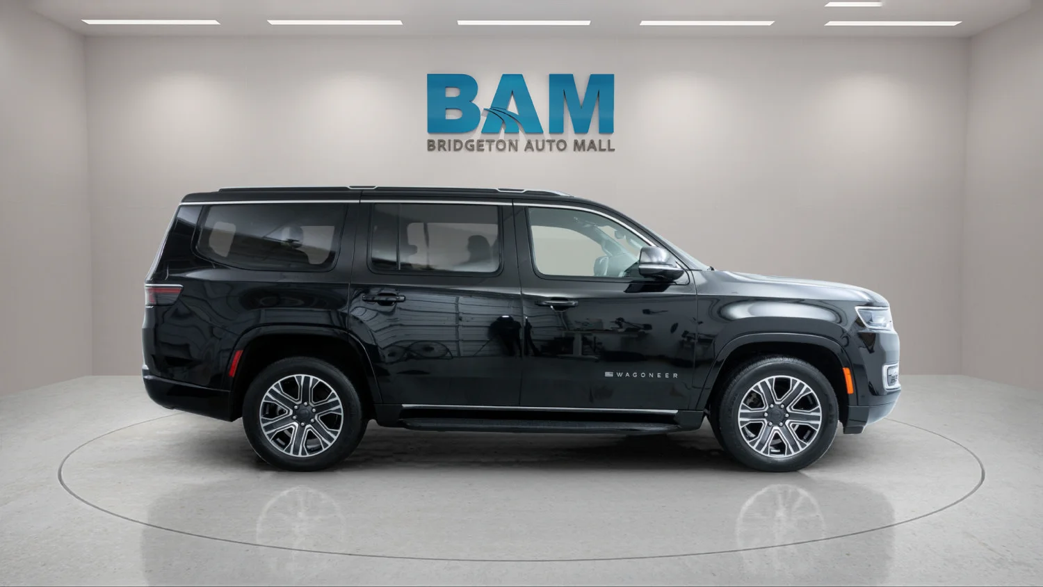 Used 2023 Black Jeep Series II 4x4 image 2