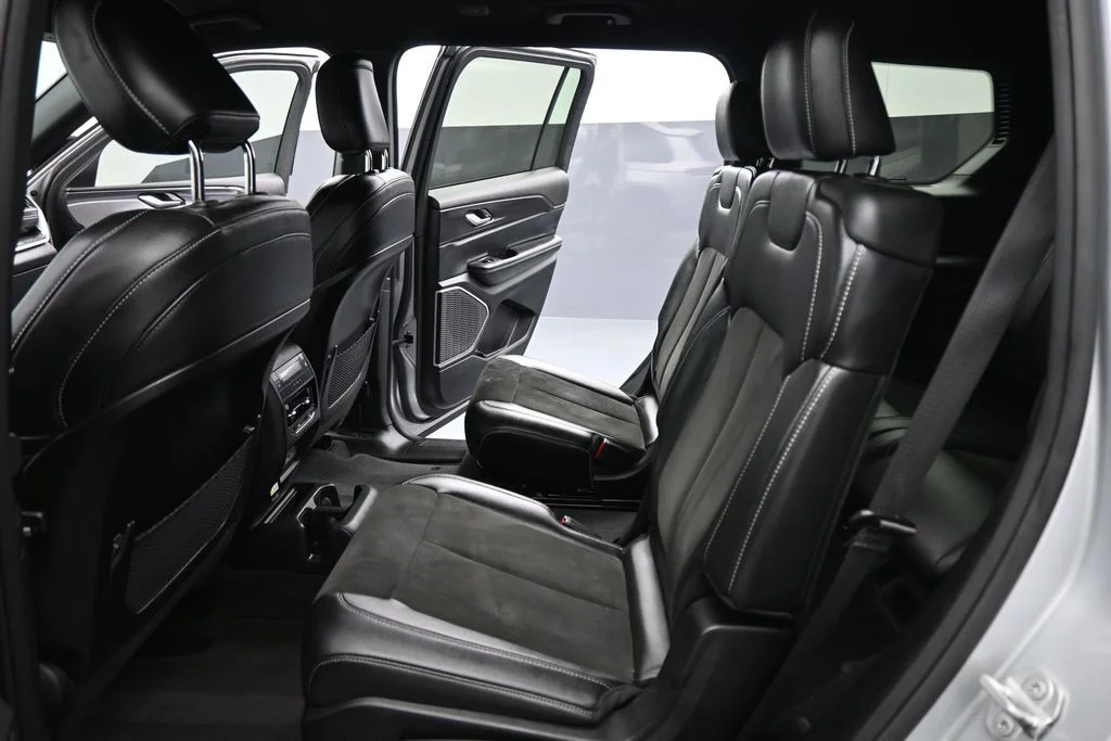 Certified Used 2021 Silver Jeep Altitude image 17
