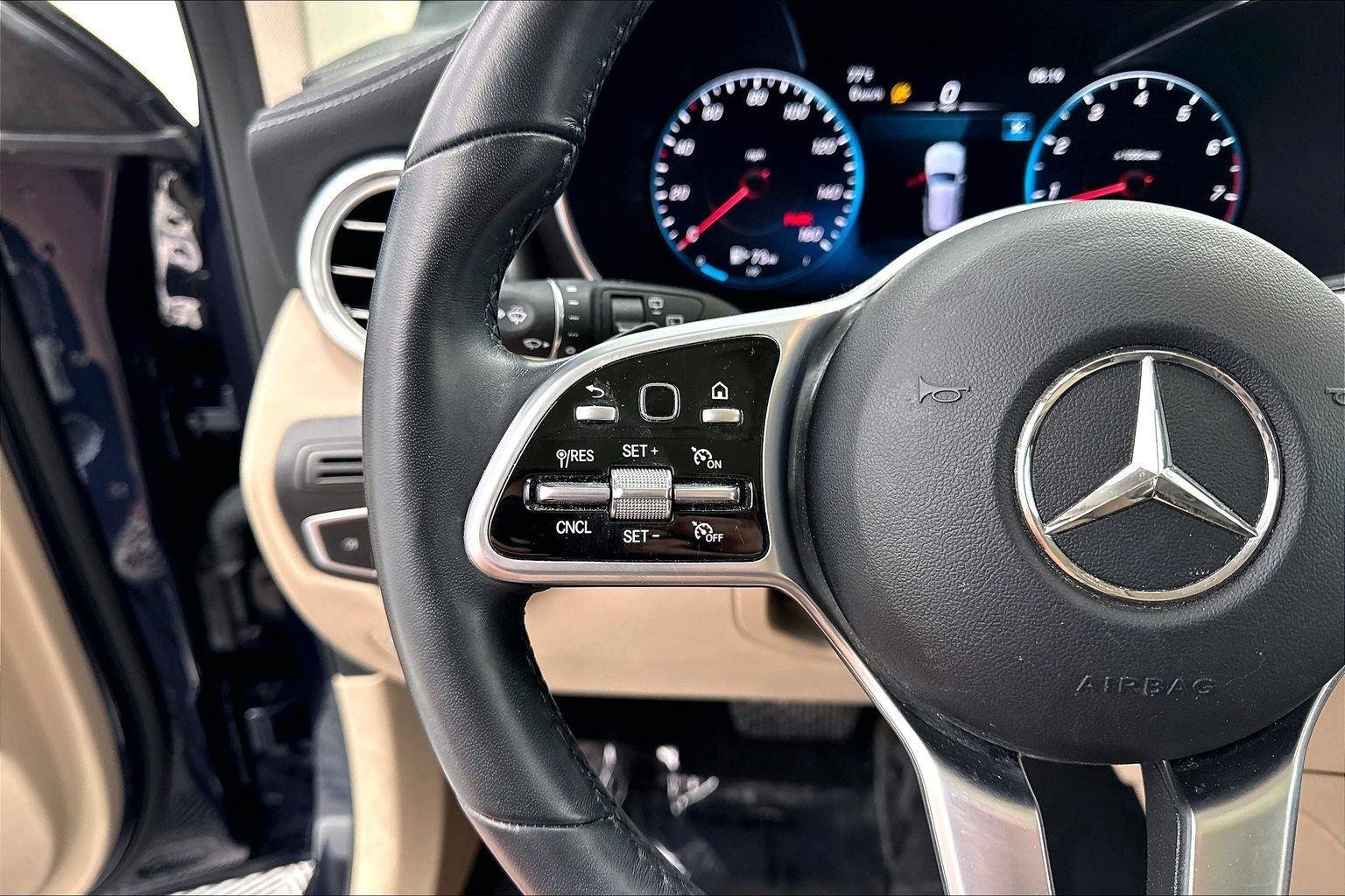 Used 2022 Lunar Blue Metallic Mercedes-Benz GLC 300 image 15