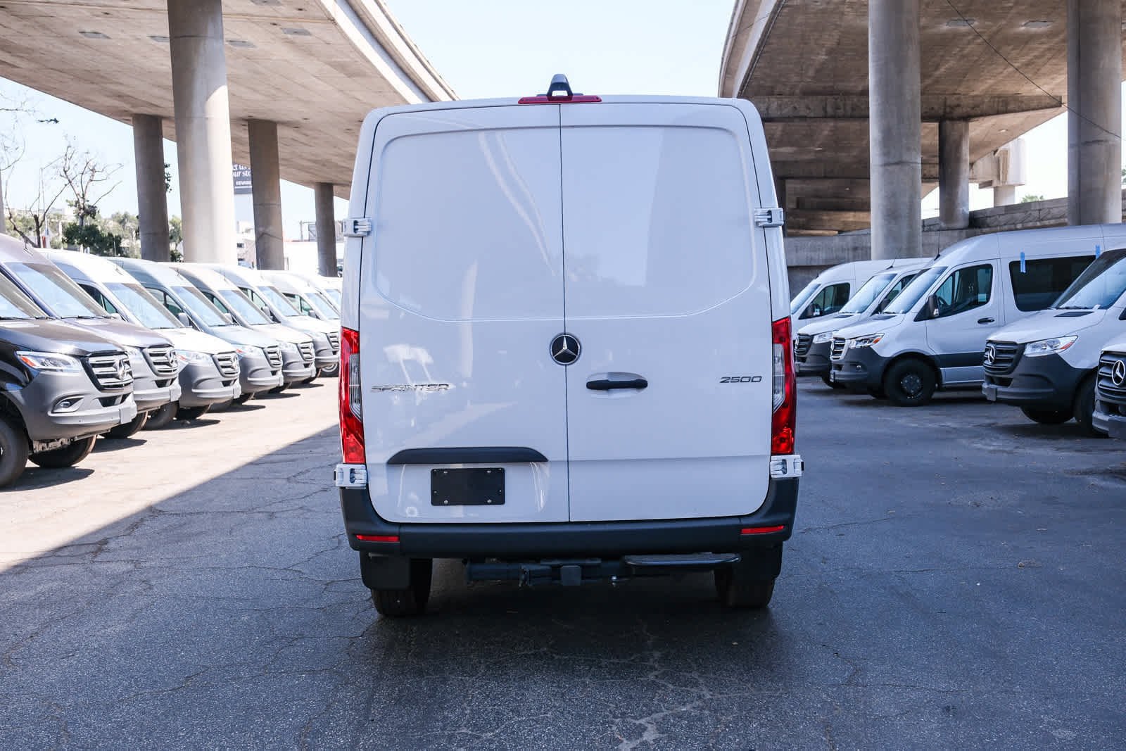 New 2026 Arctic+White Mercedes-Benz Cargo 144 WB  RWD 2.0L 4-Cylinder image 9