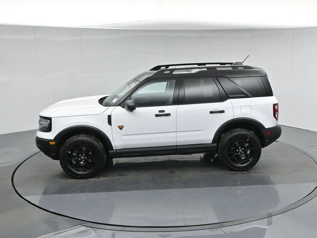 New 2026 Oxford White Ford Badlands image 44