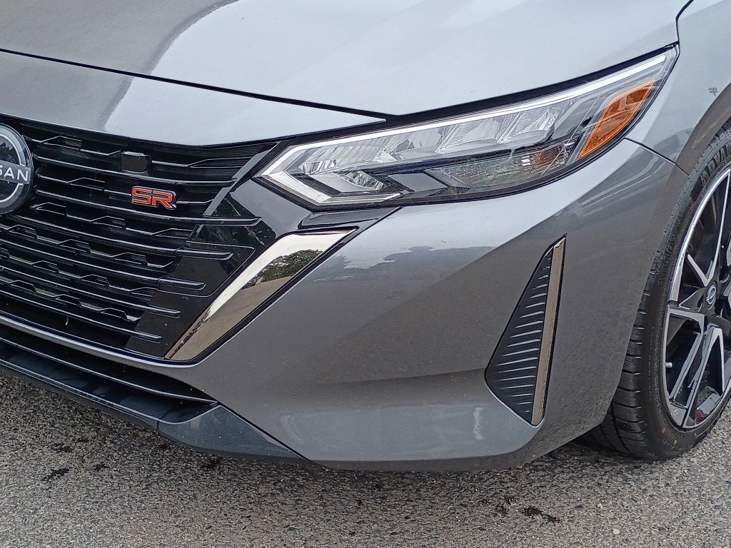 2025 Nissan Sentra SR - Photo 10