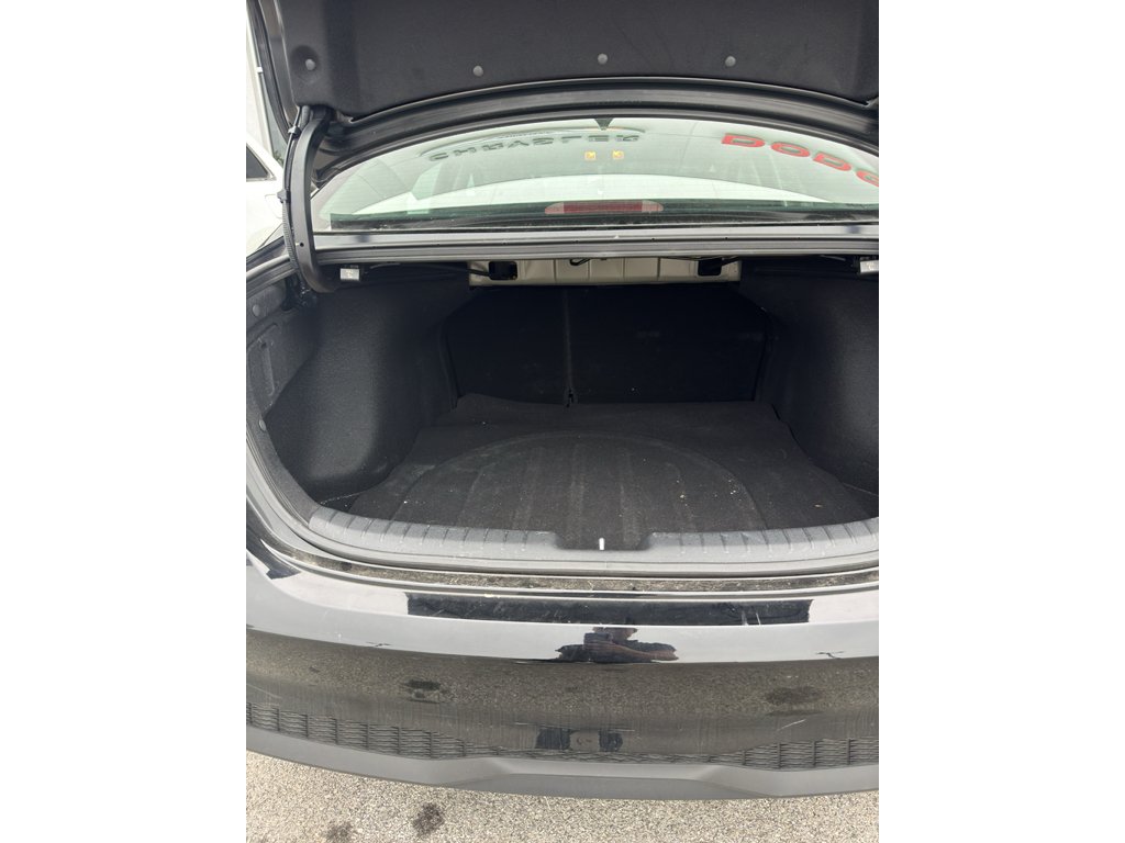Used 2023 Aurora Black Kia LXS image 10
