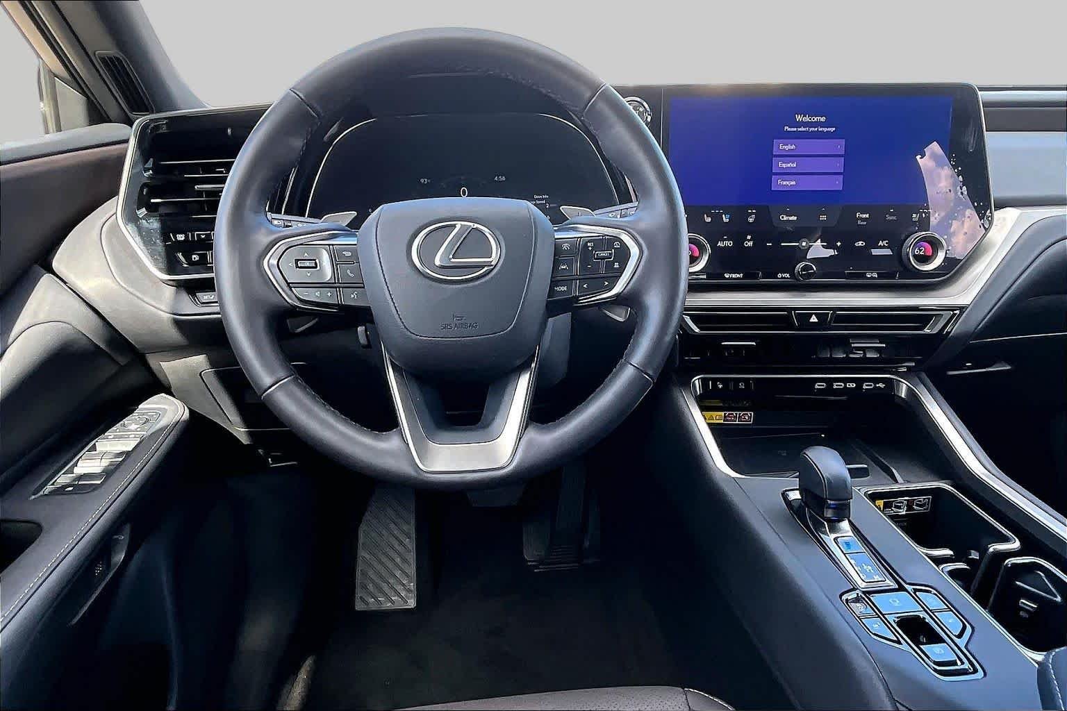 Used 2025 Wind Chill Pearl Lexus Premium image 6