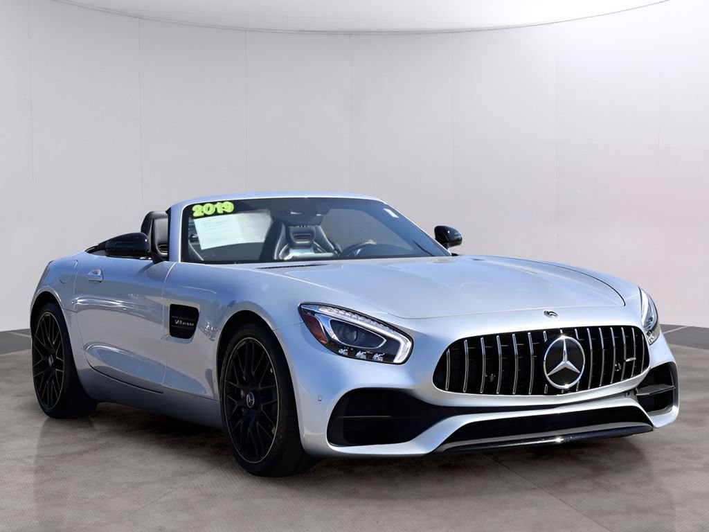 Used 2019 Iridium Silver Metallic Mercedes-Benz Base image 3