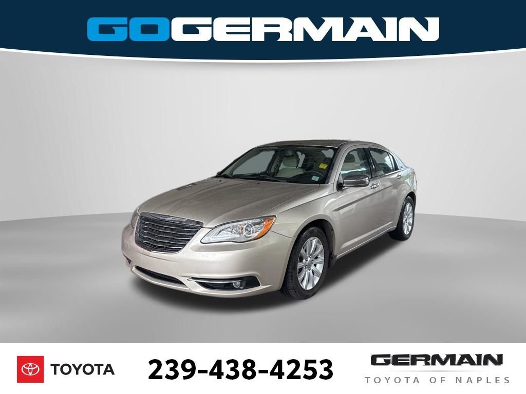 2014 Chrysler 200 Limited's photo