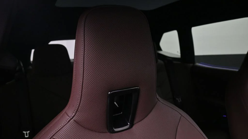 2024 BMW iX Base - Photo 18