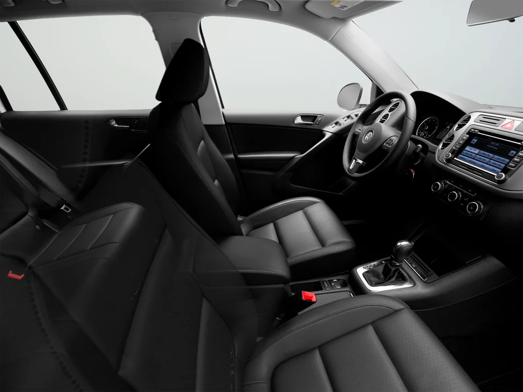 Used 2011 White Volkswagen S image 45