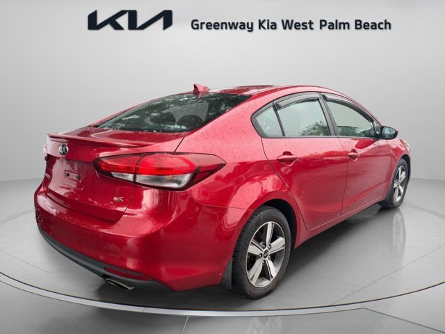 Used 2018 Red Kia S image 7