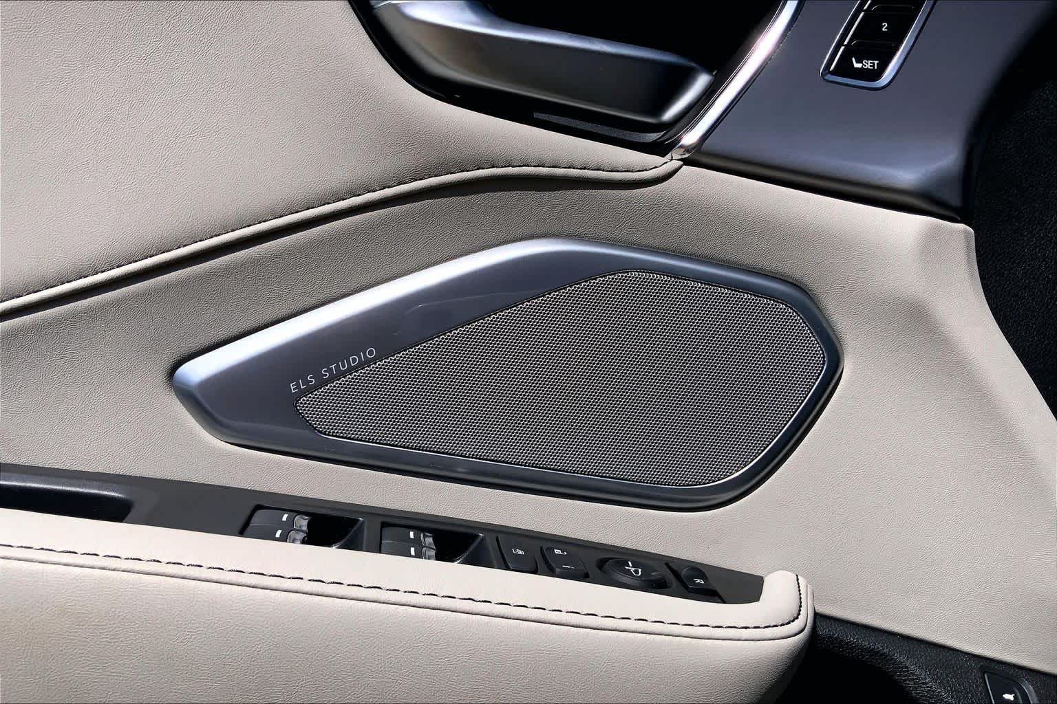 New 2026 Platinum White Pearl Acura w/Technology Package image 18