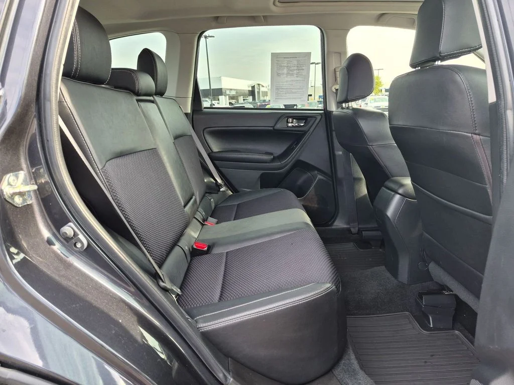 Used 2018 Dark Gray Metallic Subaru Premium image 20