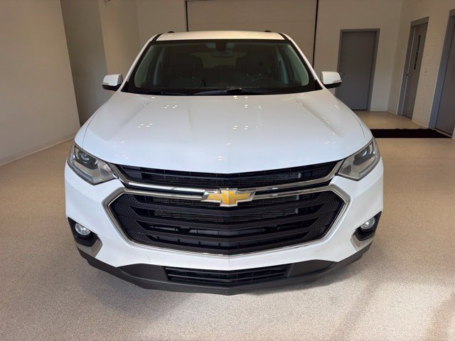 Used 2020 Chevrolet Traverse 1LT with VIN 1GNEVGKWXLJ213853 for sale in Standish, MI