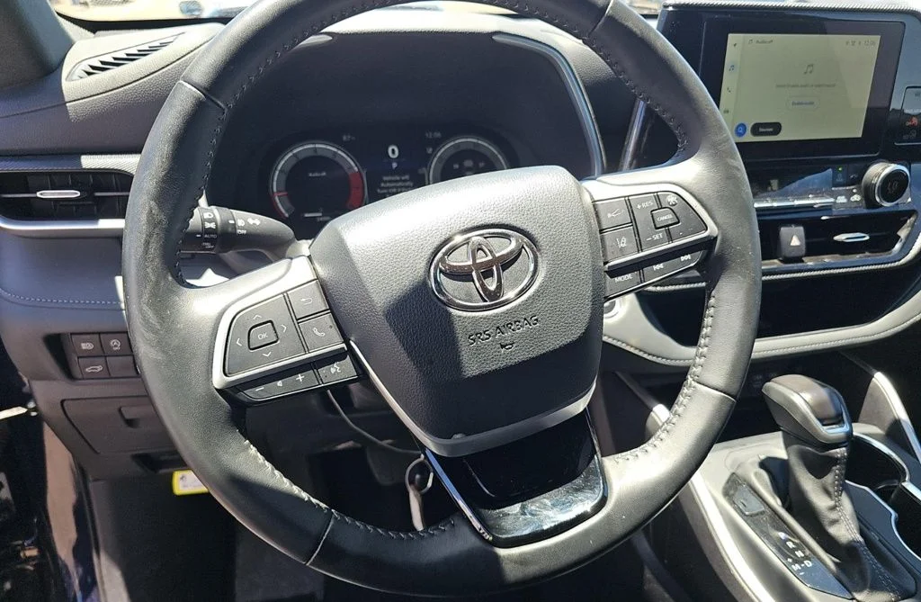 Certified Used 2025  Toyota XSE image 10