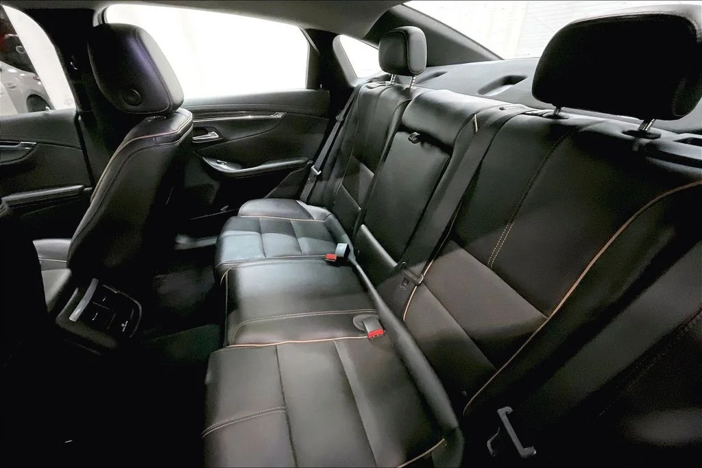Used 2019 Gray Chevrolet Premier image 25