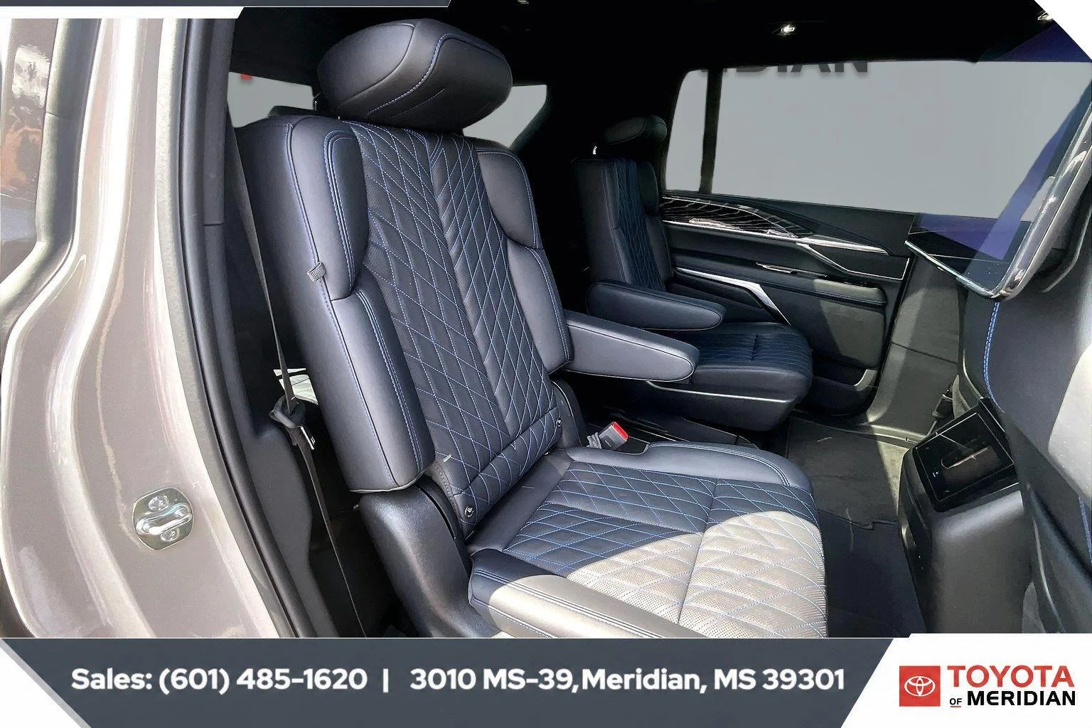 Used 2026 Sandstone Cadillac Luxury image 20