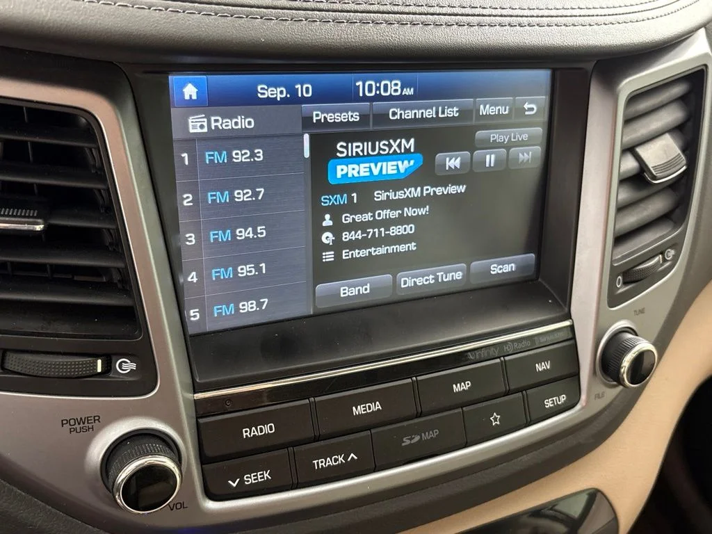 Used 2018 Red Hyundai SEL Plus image 35