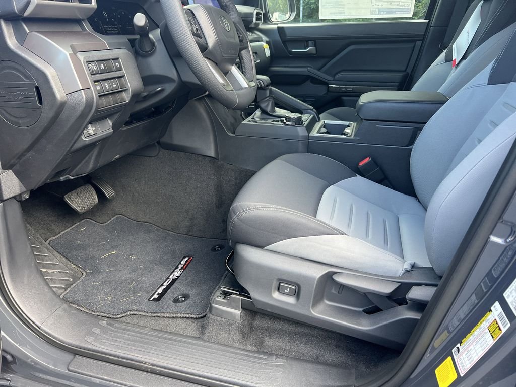 2025 Toyota Tacoma TRD Off Road - Photo 9