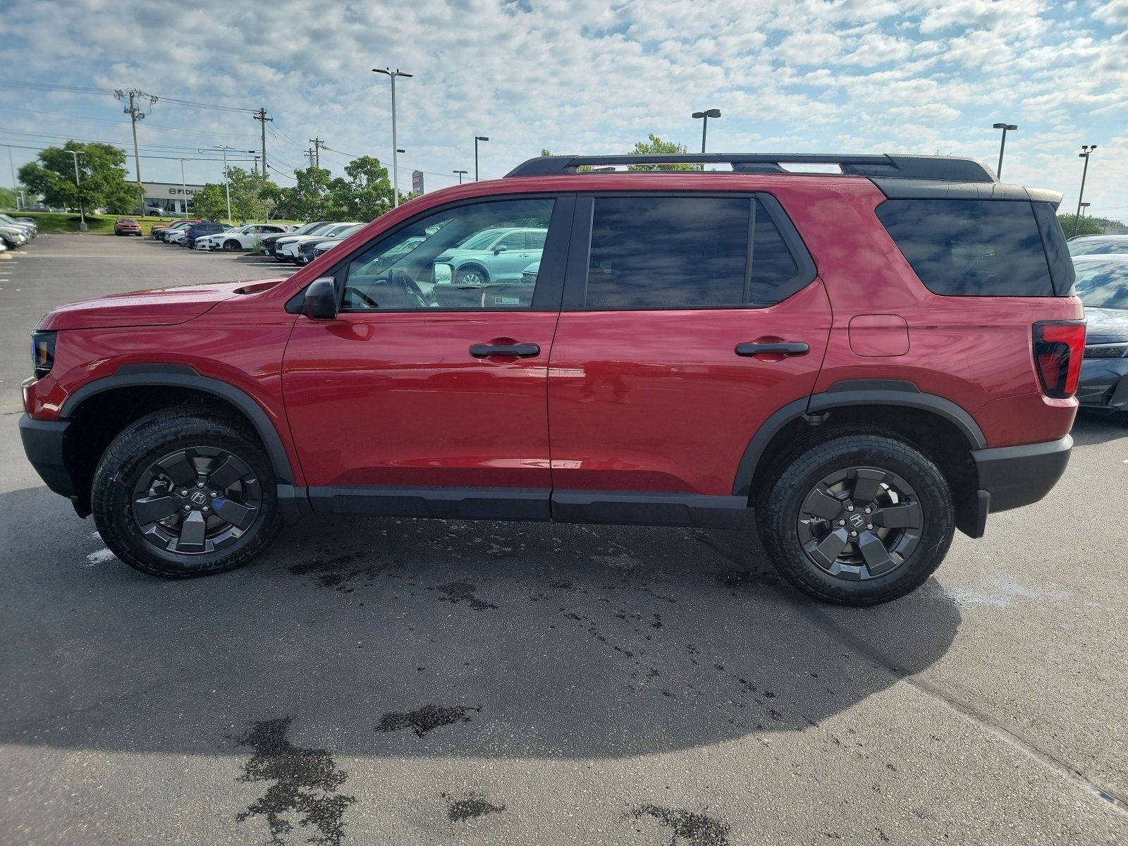 New 2026 Radiant Red Metallic II Honda RTL image 4