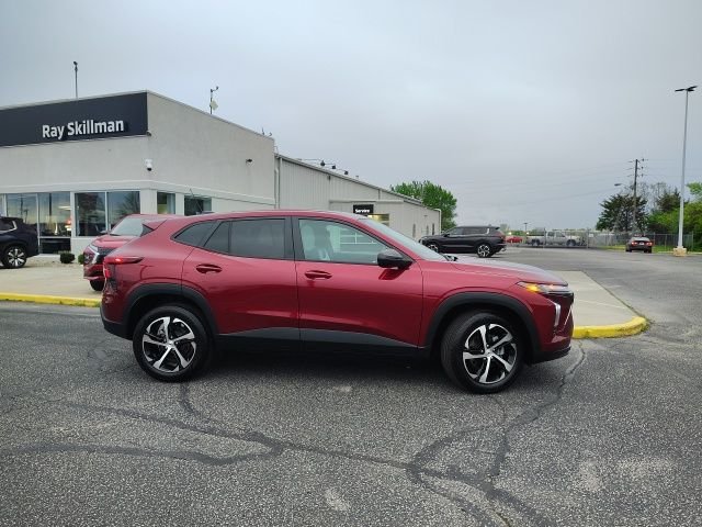 Used 2024 Red Chevrolet 1RS image 8