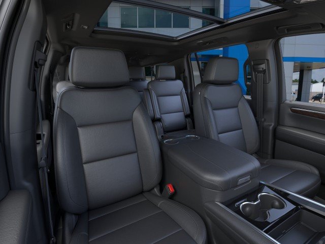 2026 Chevrolet Suburban Z71 - Photo 16