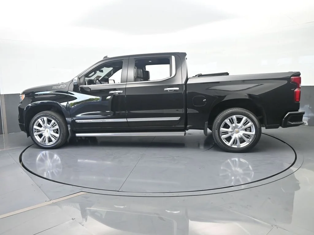 2023 Chevrolet Silverado 1500 High Country - Photo 3