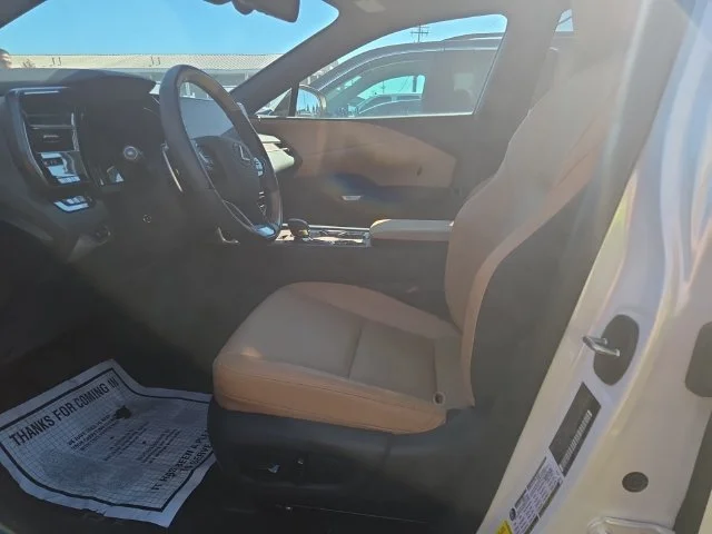 Used 2024 White Lexus 350 Premium image 5