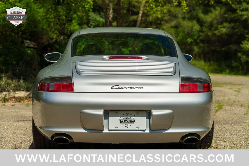 Used 2002 Silver Porsche Carrera image 104