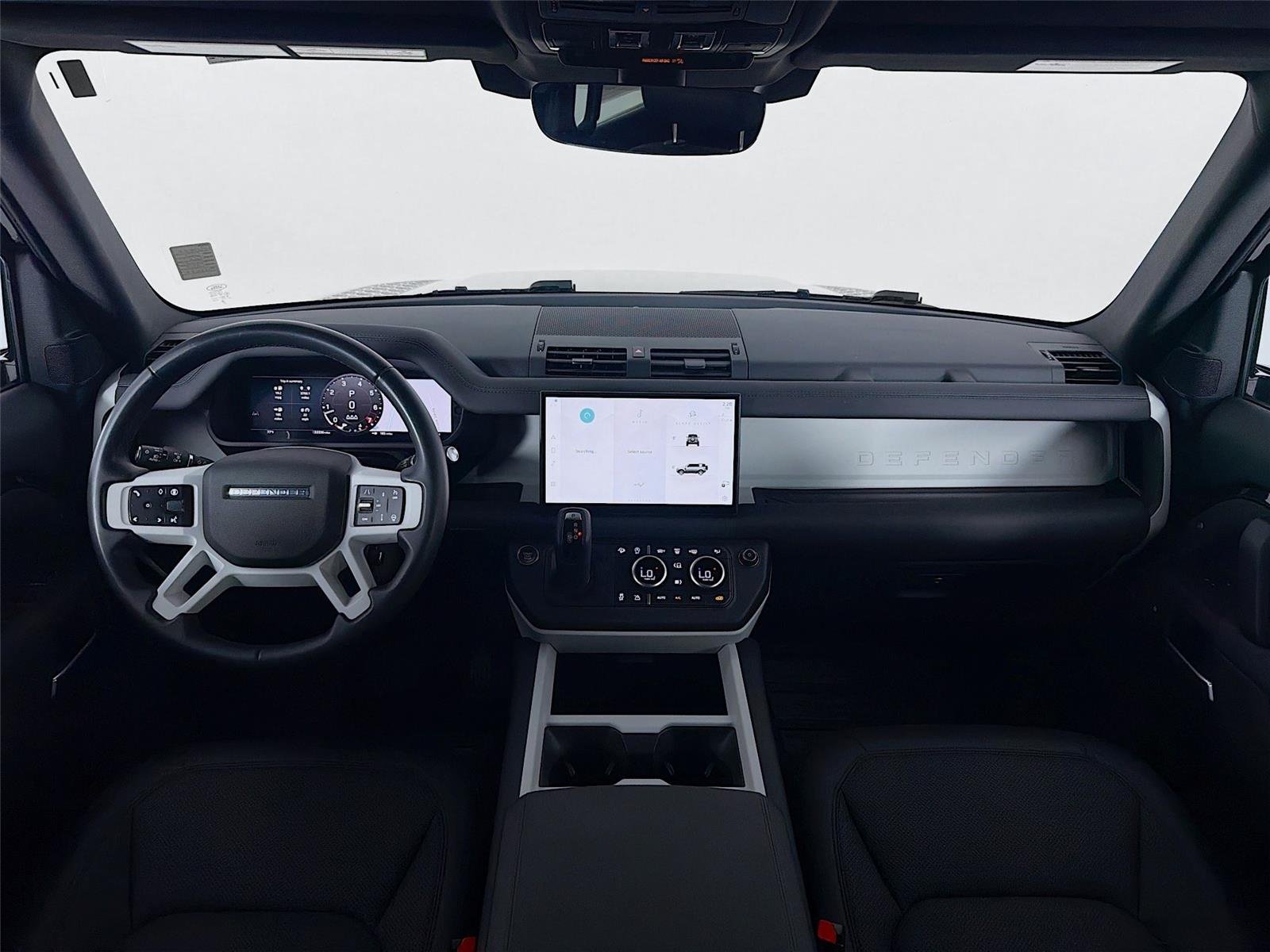Used 2025 Santorini Black Metallic Land Rover S image 14