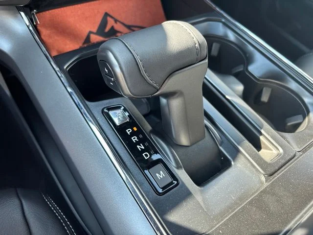 New 2026 Carbonized Gray Metallic Ford XLT image 32