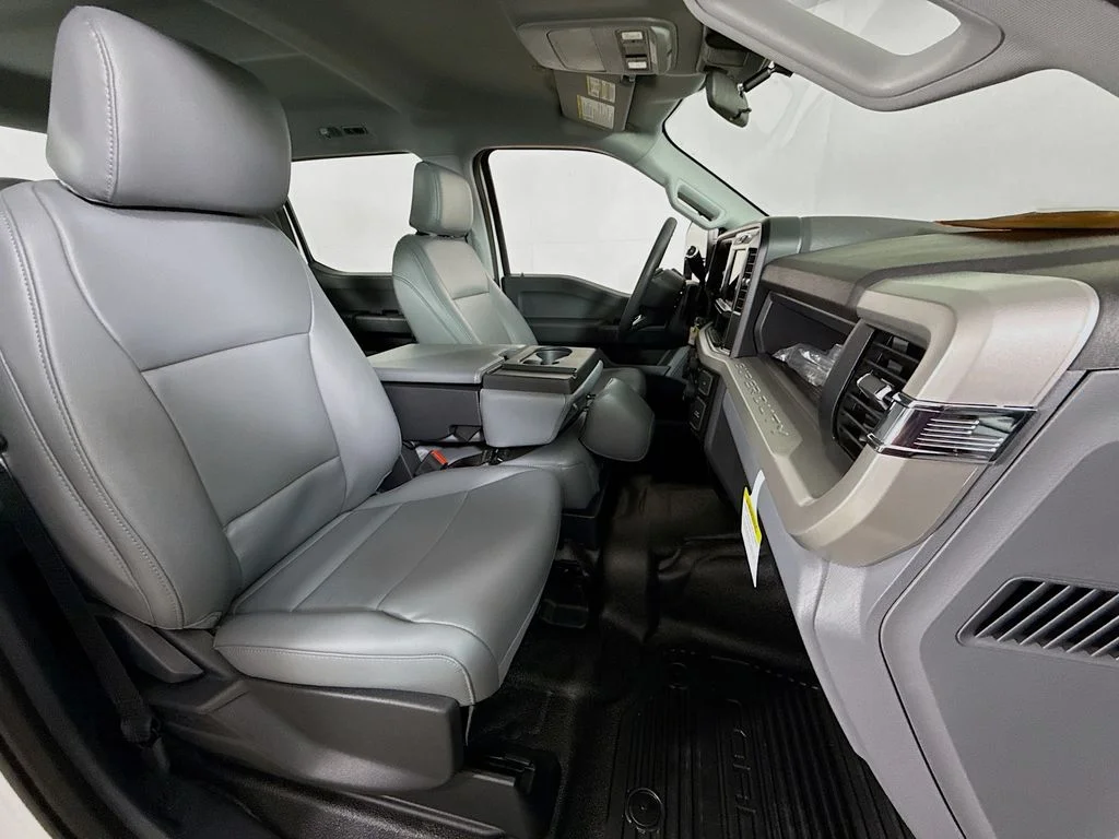 2025 Ford F-250 Super Duty XL - Photo 25
