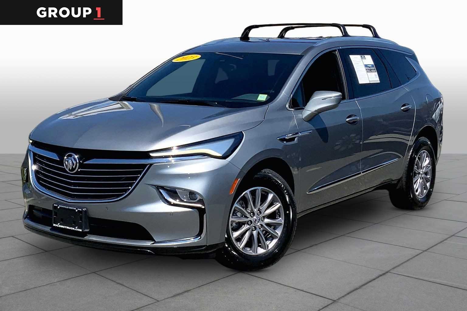2023 Buick Enclave Essence AWD's photo
