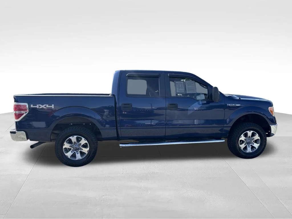 Used 2012 Blue Ford XLT image 5