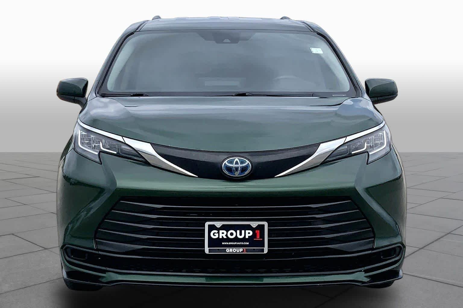 Used 2022 Cypress Toyota LE image 3