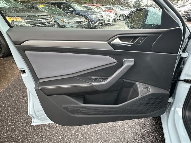 New 2026 Monument Gray Volkswagen 1.5T SE image 10