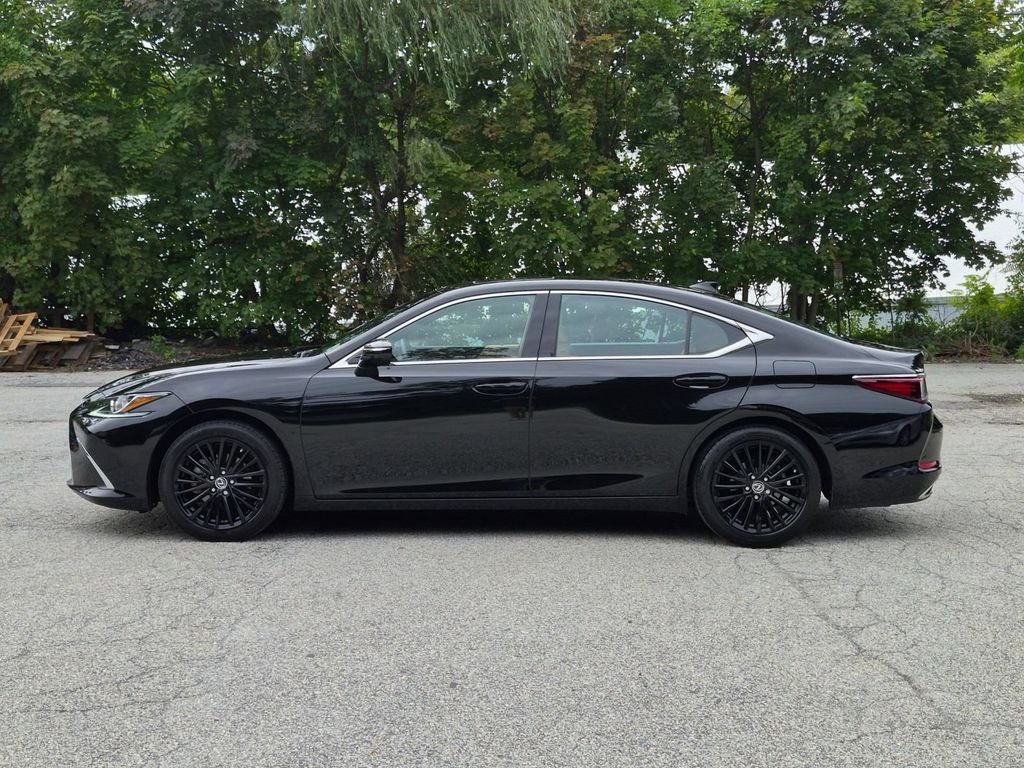 Used 2024 Black Lexus 350 image 8