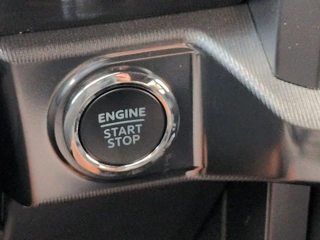 New 2026 Oxford White Ford Lariat® image 28